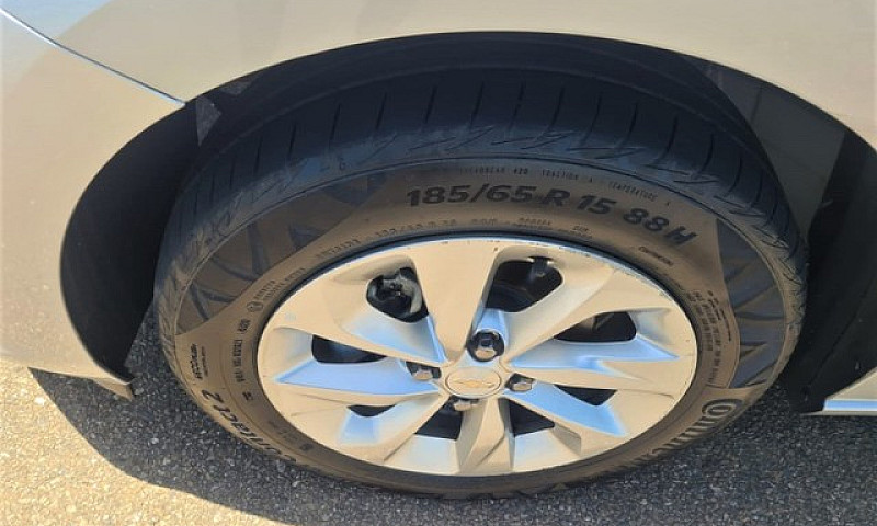 Onix Sedan Ltz 1.0 T...