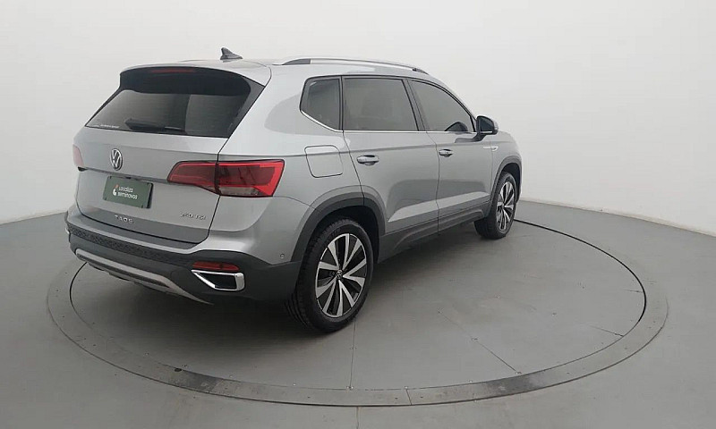 Volkswagen Taos High...
