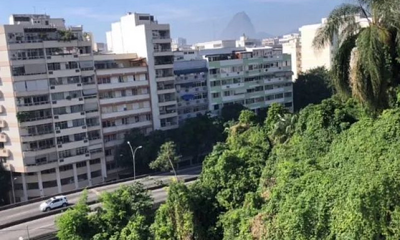 Apartamento Laranjei...