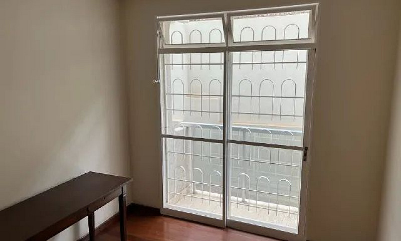 Apartamento Área Pri...