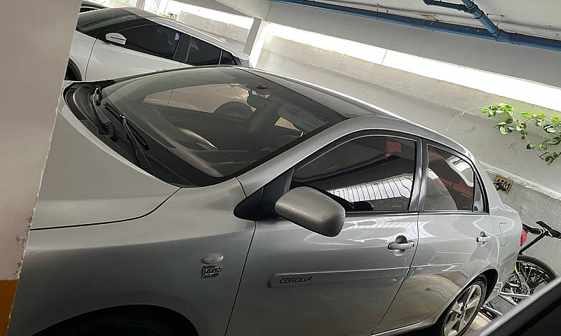 Toyota Corolla Gli 1...