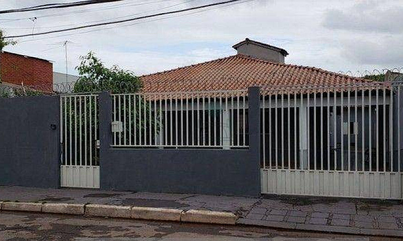 Casa Recém Reformada...