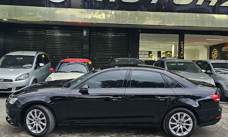 Audi A4 Attraction 2...