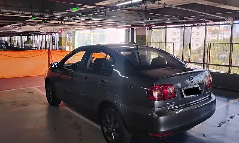 Volkswagen Polo Sed....