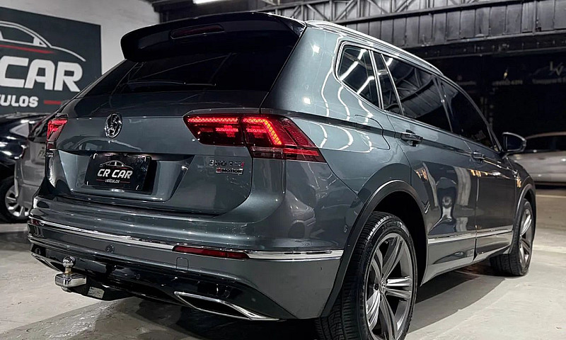 Volkswagen Tiguan Al...