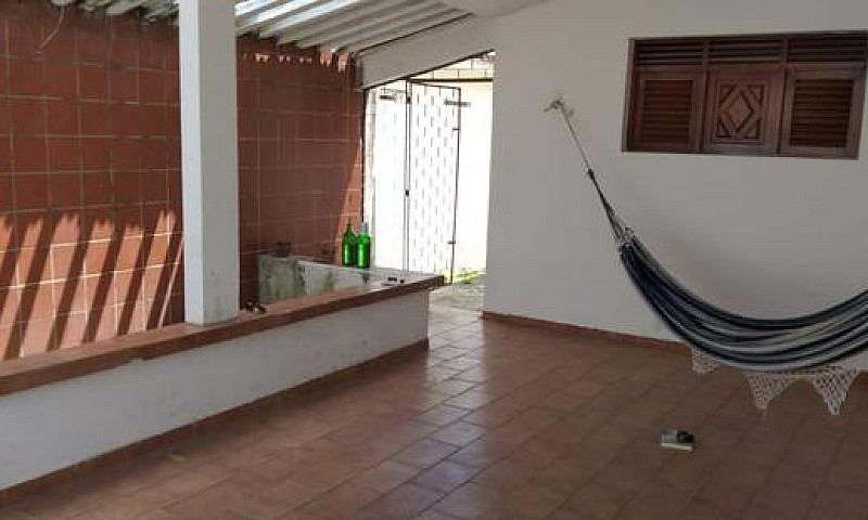 Casa Próximo As 3 Ru...