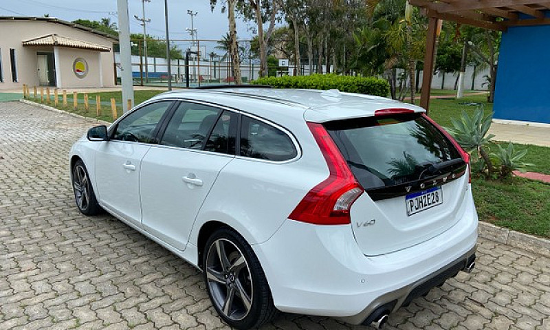 Volvo V60 T5 R-Desig...