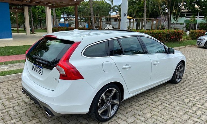 Volvo V60 T5 R-Desig...