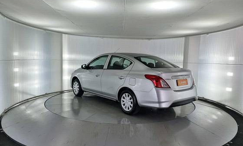 Nissan Versa 2020/20...