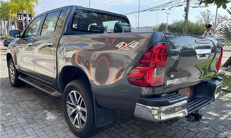 Toyota Hilux 2016 2....