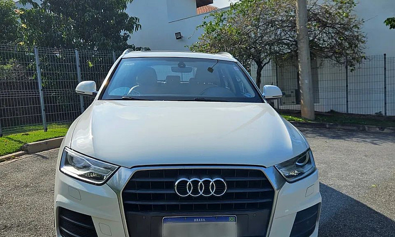 Audi Q3 Audi Black E...