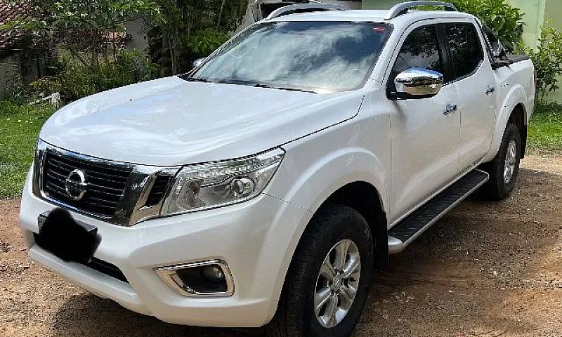 Nissan Frontier Le C...