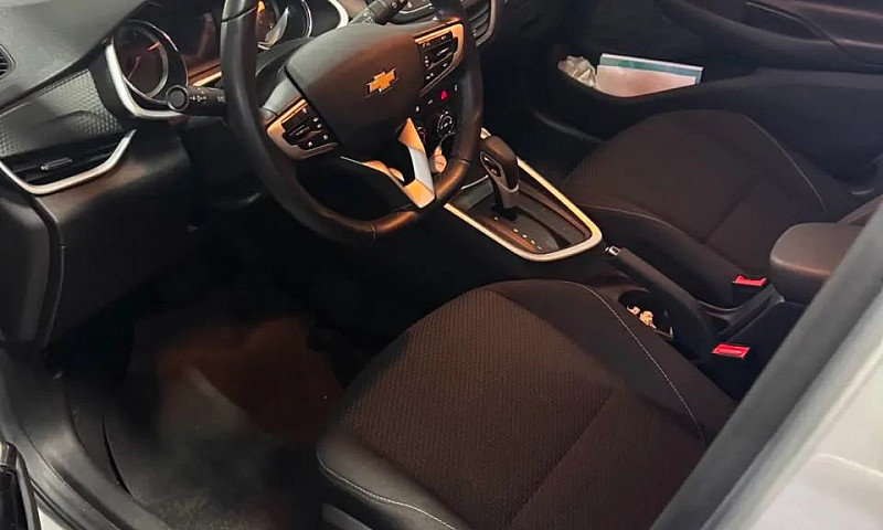 Chevrolet Onix Plus ...