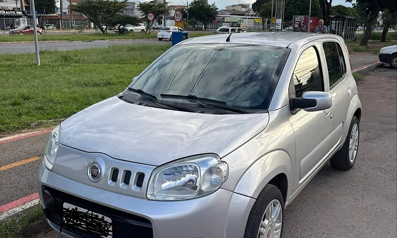 Fiat Uno Vivace Cele...