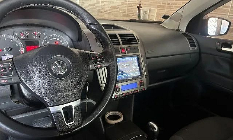 Volkswagen Polo Sed....