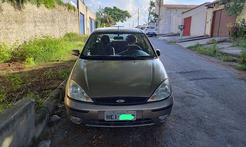 Ford Focus 1.6 S/Se/...