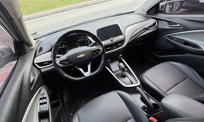 Chevrolet Onix Plus ...