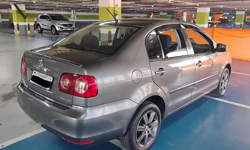 Volkswagen Polo Sed....