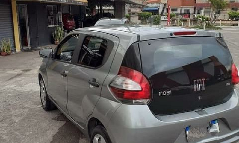 Fiat Mobi...