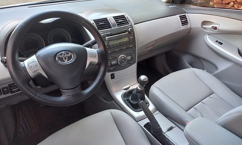 Toyota Corolla Gli 1...