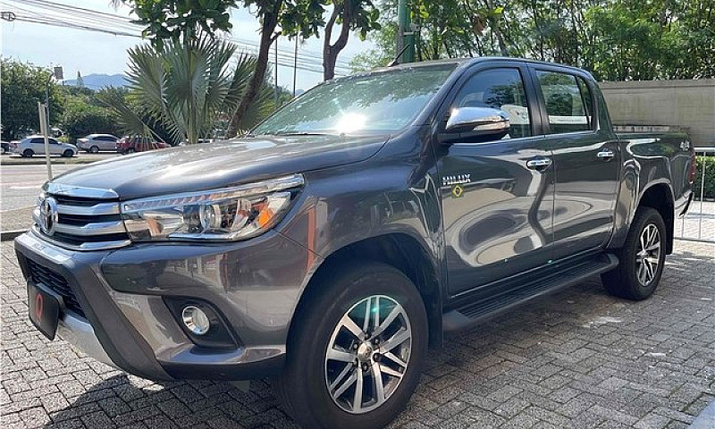 Toyota Hilux 2016 2....