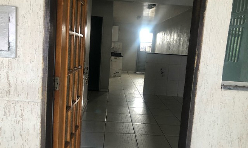 Alugo Casa Qnl 28...