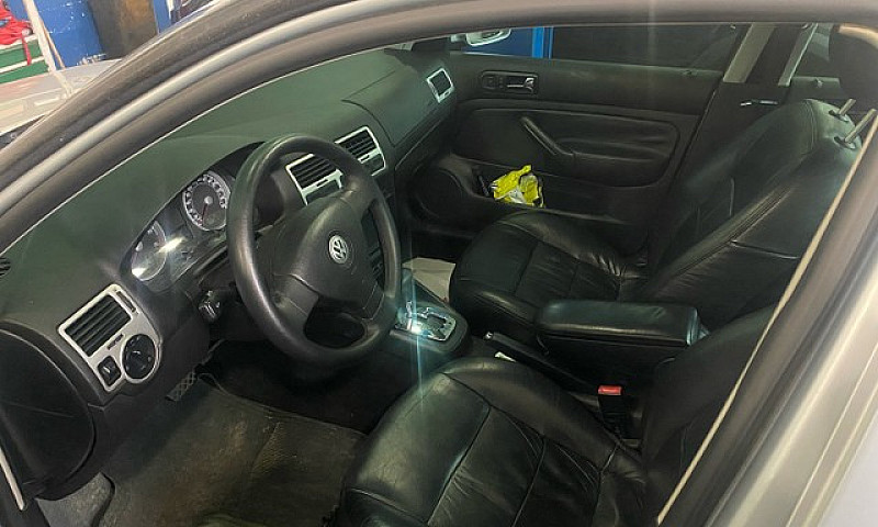 Vw Bora 2.0 Automáti...