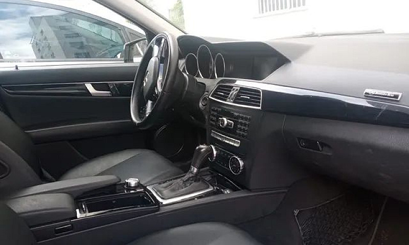 Mercedes C180 2014...