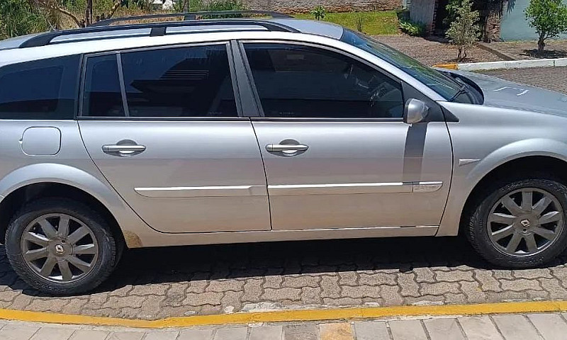 Renault Megane Grand...