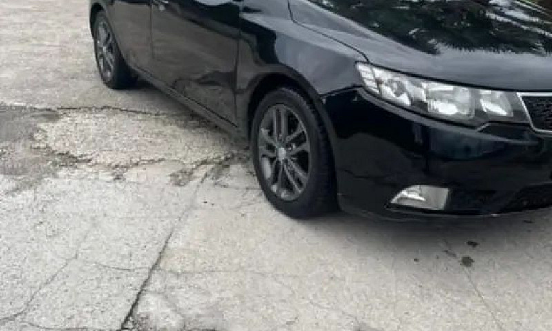 Kia Motors Cerato 1....