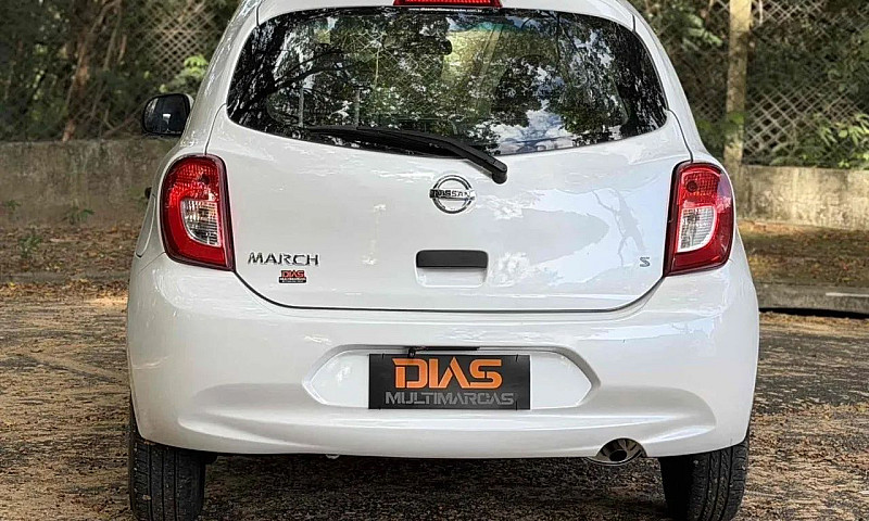 Nissan March S 1.0 1...