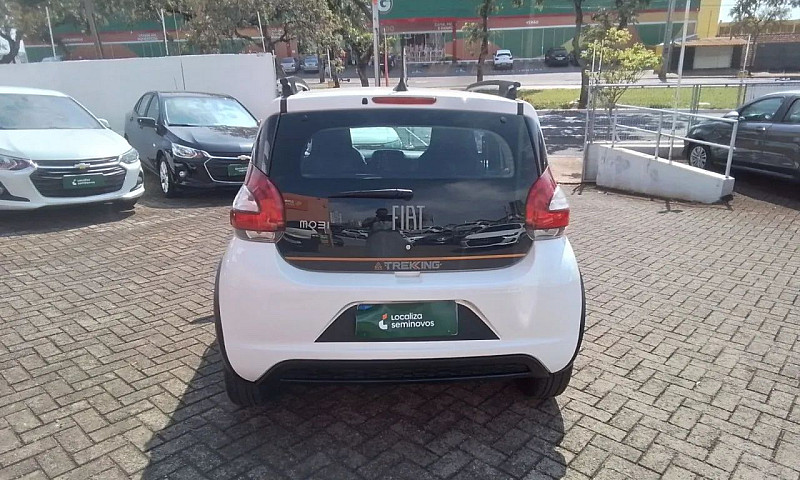 Fiat Mobi Trekking 1...