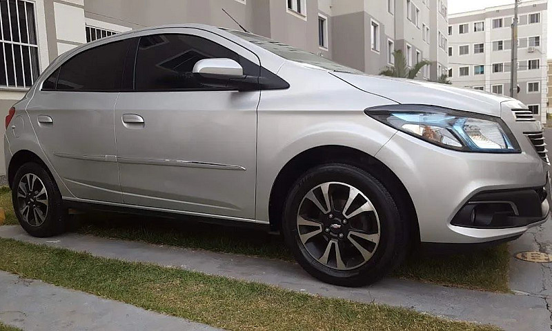 Chevrolet Onix Hatch...