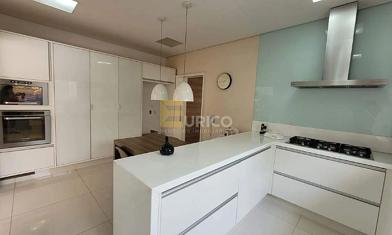 Casa Em Condomínio À...