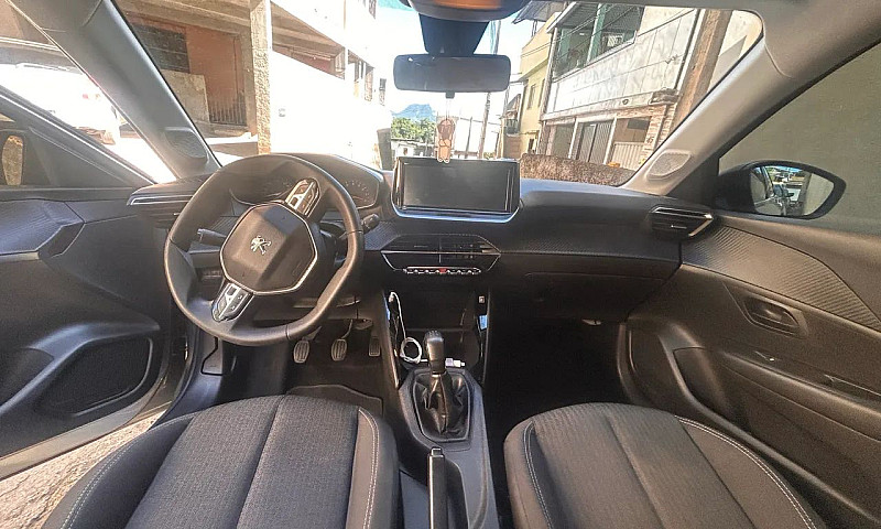 Peugeot 208 Like 1.0...