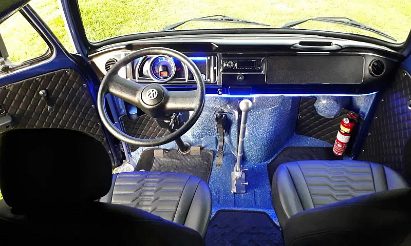 Volkswagen Kombi Fur...