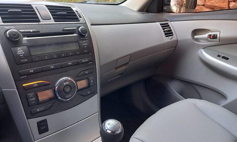 Toyota Corolla Gli 1...