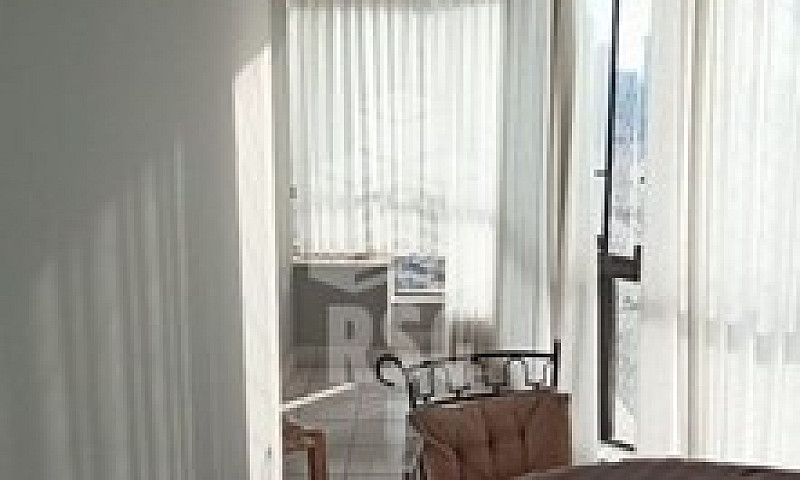 Alugo Amplo Apartame...