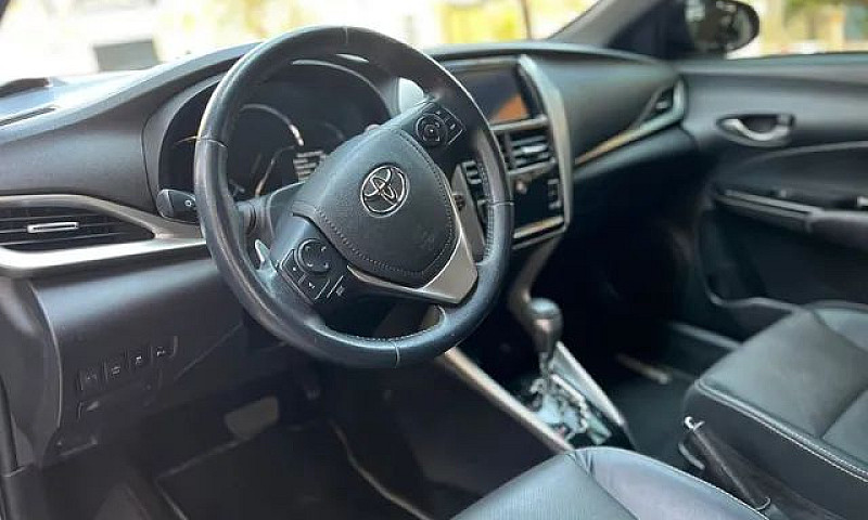 Yaris Xs Connect 1.5...