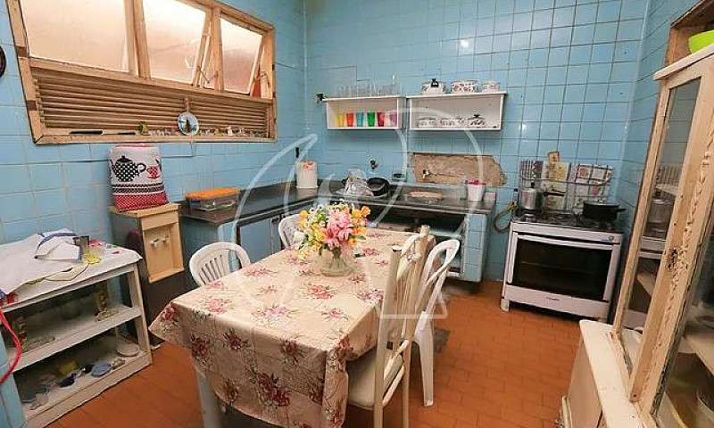 Casa Com 2 Dormitóri...