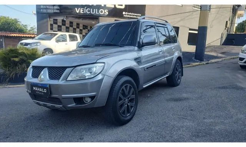 Mitsubishi Pajero Tr...