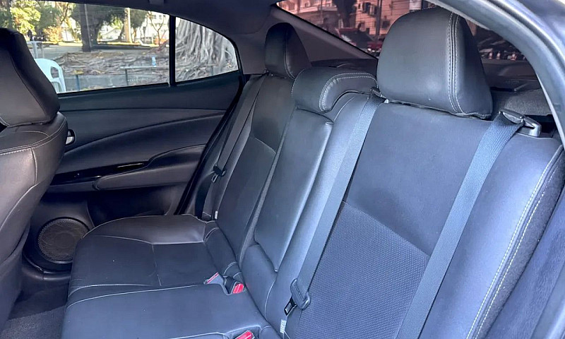 Toyota Yaris Xls Con...