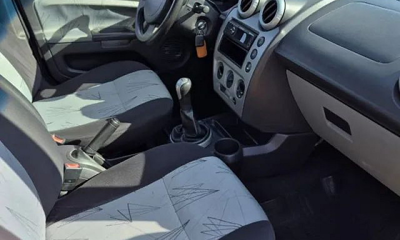 Ford Fiesta 1.6 8V F...
