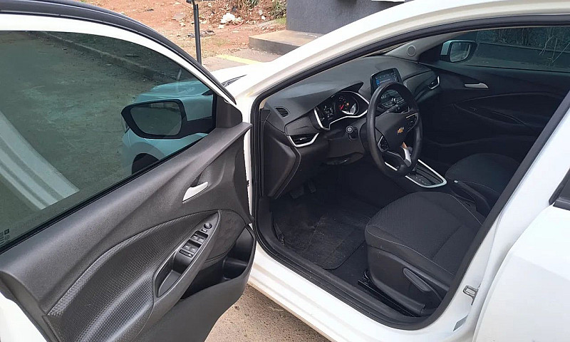 Chevrolet Onix Plus ...