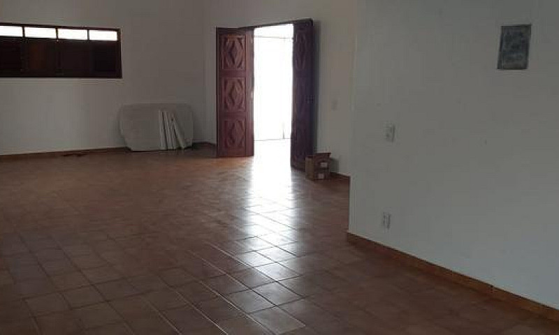 Casa Próximo As 3 Ru...