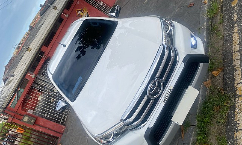 Hilux Srx 2017/2017...
