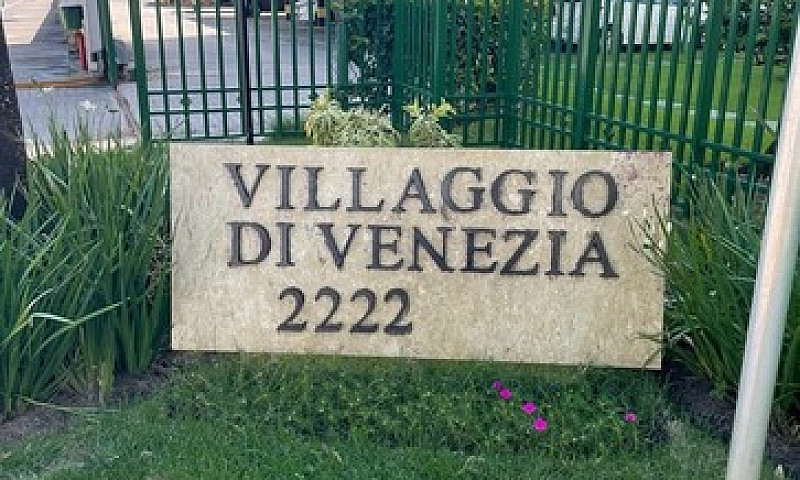 Villaggio Di Venezia...