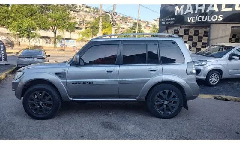 Mitsubishi Pajero Tr...