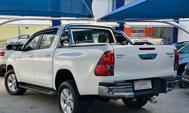 Hilux Srv 2.7 Flex 4...