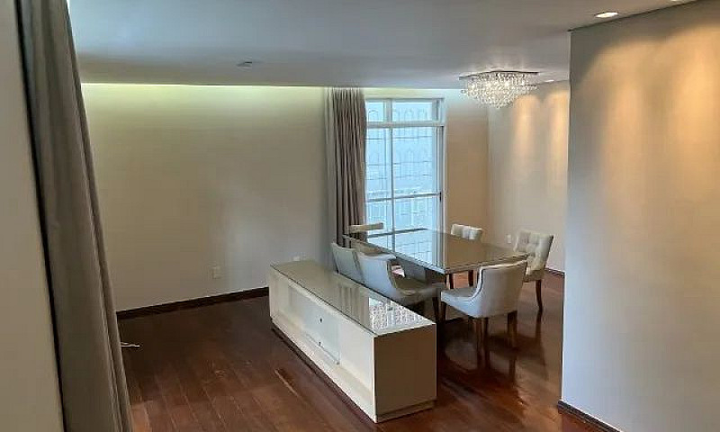 Apartamento Área Pri...